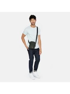 Angebote ✔️ Accessoires Eastpak The One - Schultertasche S 21 Cm In Triple Denim Günstig Kaufen 🧨 -Eastpak Verkaufsladen eastpak the one schultertasche s 21 cm in triple denim 3